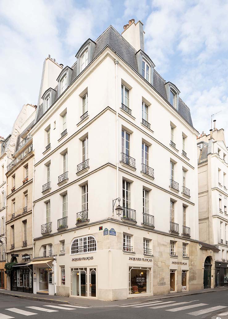 Facciata del flagship in rue Bonaparte